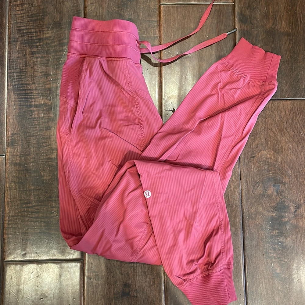 Lululemon joggers